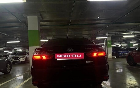 Toyota Camry, 2016 год, 2 100 000 рублей, 4 фотография