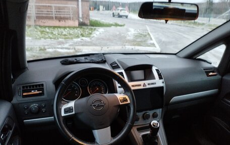 Opel Zafira B, 2010 год, 590 000 рублей, 4 фотография