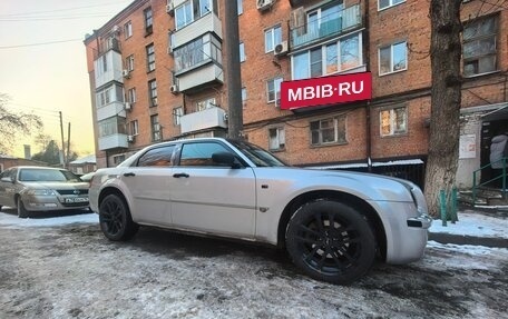 Chrysler 300C II, 2004 год, 1 100 000 рублей, 2 фотография