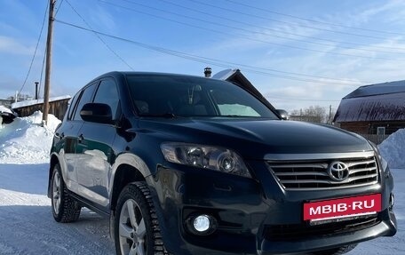 Toyota RAV4, 2011 год, 1 850 000 рублей, 2 фотография