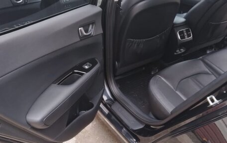 KIA Optima IV, 2017 год, 2 300 000 рублей, 18 фотография