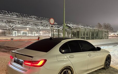 BMW 3 серия, 2019 год, 2 900 000 рублей, 4 фотография