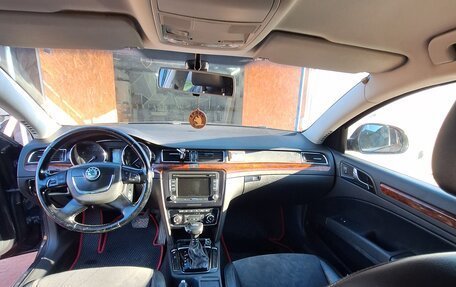 Skoda Superb III рестайлинг, 2009 год, 888 888 рублей, 8 фотография