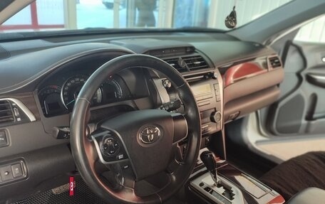 Toyota Camry, 2014 год, 1 600 000 рублей, 10 фотография