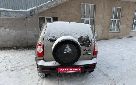 Chevrolet Niva I рестайлинг, 2011 год, 460 000 рублей, 2 фотография