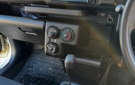 Toyota Succeed I рестайлинг, 2019 год, 1 450 000 рублей, 16 фотография