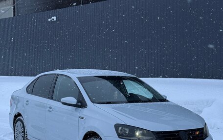 Volkswagen Polo VI (EU Market), 2018 год, 1 345 000 рублей, 2 фотография