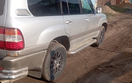 Toyota Land Cruiser 100 рестайлинг 2, 2006 год, 1 600 000 рублей, 3 фотография