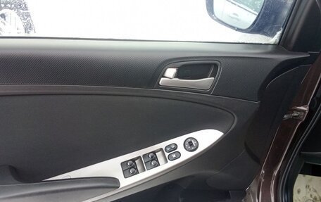 Hyundai Solaris II рестайлинг, 2015 год, 905 000 рублей, 10 фотография