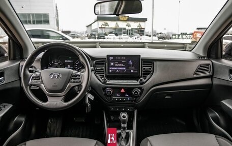 Hyundai Solaris II рестайлинг, 2021 год, 1 768 000 рублей, 13 фотография