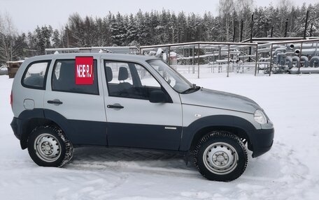 Chevrolet Niva I рестайлинг, 2014 год, 530 000 рублей, 4 фотография