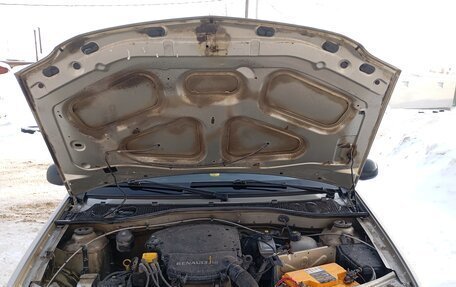 Renault Logan I, 2010 год, 595 000 рублей, 14 фотография