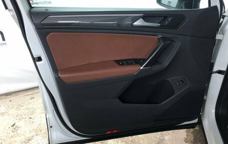 Volkswagen Tiguan II, 2017 год, 2 099 000 рублей, 17 фотография