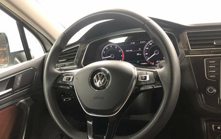 Volkswagen Tiguan II, 2017 год, 2 099 000 рублей, 13 фотография