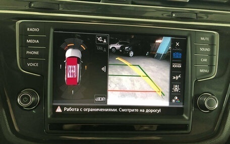 Volkswagen Tiguan II, 2017 год, 2 099 000 рублей, 15 фотография