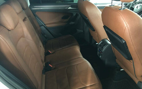 Volkswagen Tiguan II, 2017 год, 2 099 000 рублей, 19 фотография