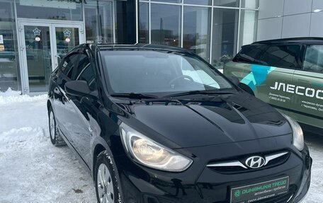 Hyundai Solaris II рестайлинг, 2013 год, 720 000 рублей, 2 фотография