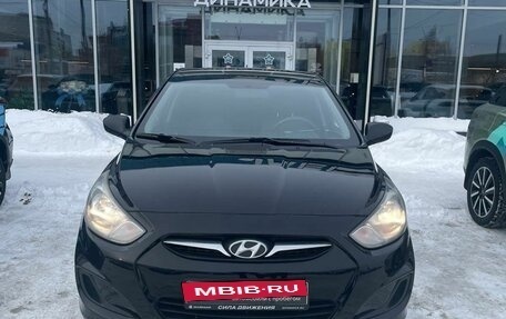 Hyundai Solaris II рестайлинг, 2013 год, 720 000 рублей, 3 фотография