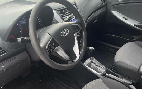 Hyundai Solaris II рестайлинг, 2013 год, 720 000 рублей, 10 фотография