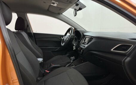 Hyundai Solaris II рестайлинг, 2018 год, 1 210 000 рублей, 10 фотография