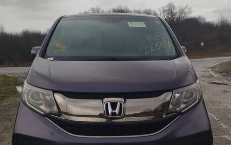 Honda Stepwgn IV, 2017 год, 2 200 000 рублей, 1 фотография