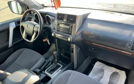 Toyota Land Cruiser Prado 150 рестайлинг 2, 2009 год, 2 649 900 рублей, 13 фотография