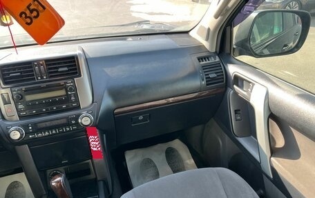 Toyota Land Cruiser Prado 150 рестайлинг 2, 2009 год, 2 649 900 рублей, 15 фотография