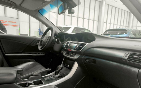 Honda Accord IX рестайлинг, 2013 год, 1 370 000 рублей, 11 фотография