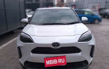 Toyota Yaris Cross, 2022 год, 1 440 000 рублей, 2 фотография