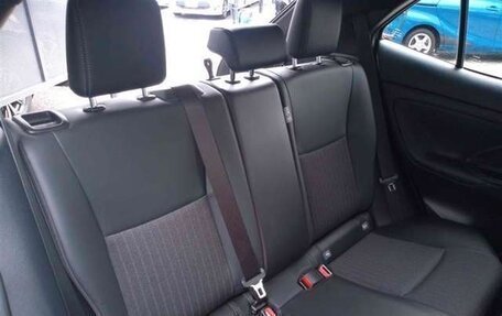 Toyota Yaris Cross, 2022 год, 1 440 000 рублей, 10 фотография