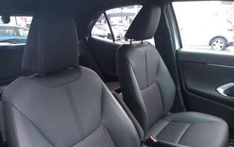 Toyota Yaris Cross, 2022 год, 1 440 000 рублей, 9 фотография