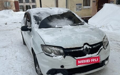 Renault Logan II, 2017 год, 355 000 рублей, 13 фотография