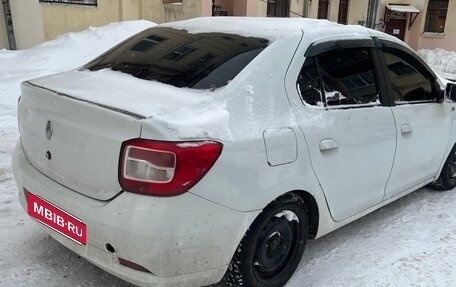 Renault Logan II, 2017 год, 355 000 рублей, 3 фотография