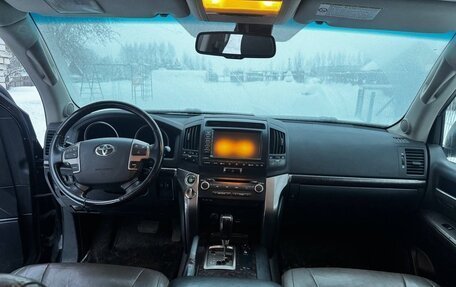 Toyota Land Cruiser 200, 2009 год, 2 600 000 рублей, 17 фотография