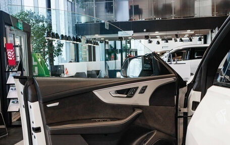 Audi Q8 I, 2019 год, 7 369 000 рублей, 18 фотография