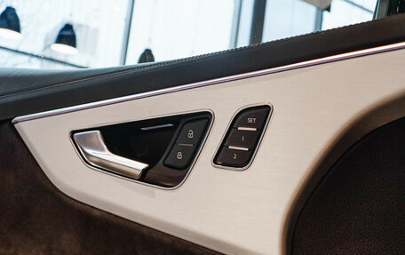 Audi Q8 I, 2019 год, 7 369 000 рублей, 24 фотография