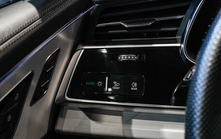 Audi Q8 I, 2019 год, 7 369 000 рублей, 26 фотография