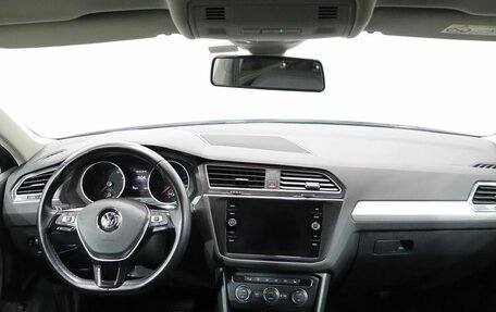 Volkswagen Tiguan II, 2020 год, 2 549 000 рублей, 13 фотография