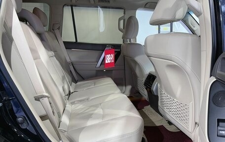 Toyota Land Cruiser Prado 150 рестайлинг 2, 2018 год, 4 599 000 рублей, 11 фотография