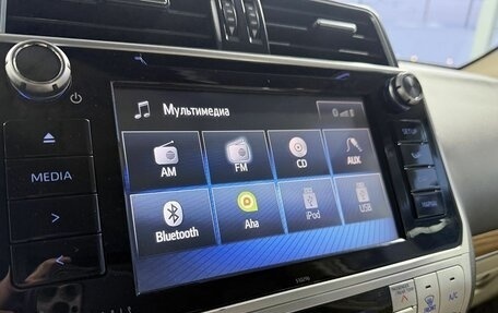 Toyota Land Cruiser Prado 150 рестайлинг 2, 2018 год, 4 599 000 рублей, 15 фотография