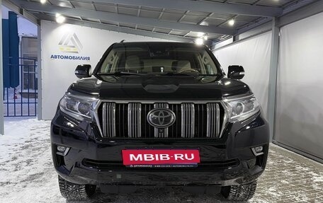 Toyota Land Cruiser Prado 150 рестайлинг 2, 2018 год, 4 599 000 рублей, 7 фотография