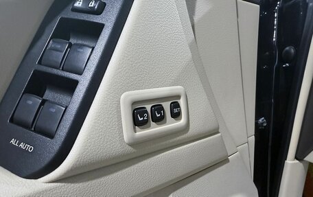 Toyota Land Cruiser Prado 150 рестайлинг 2, 2018 год, 4 599 000 рублей, 22 фотография