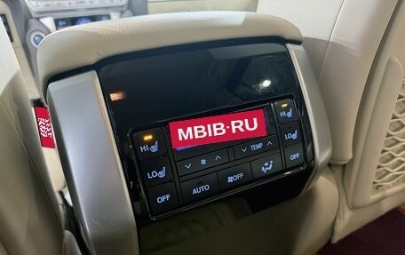 Toyota Land Cruiser Prado 150 рестайлинг 2, 2018 год, 4 599 000 рублей, 17 фотография