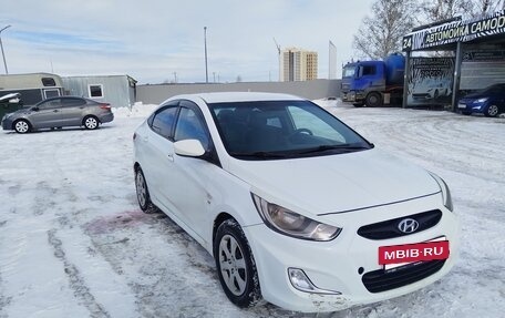 Hyundai Solaris II рестайлинг, 2013 год, 520 000 рублей, 2 фотография