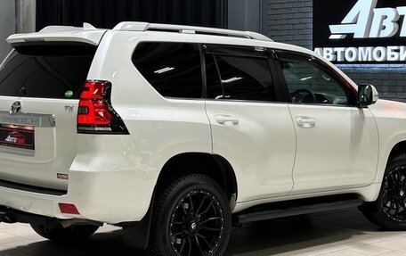 Toyota Land Cruiser Prado 150 рестайлинг 2, 2018 год, 4 190 000 рублей, 5 фотография