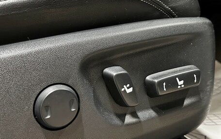 Toyota Land Cruiser Prado 150 рестайлинг 2, 2018 год, 4 190 000 рублей, 20 фотография