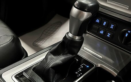 Toyota Land Cruiser Prado 150 рестайлинг 2, 2018 год, 4 190 000 рублей, 30 фотография