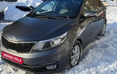 KIA Rio III рестайлинг, 2015 год, 880 000 рублей, 1 фотография