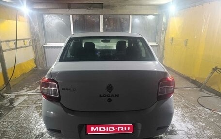 Renault Logan II, 2018 год, 845 000 рублей, 1 фотография