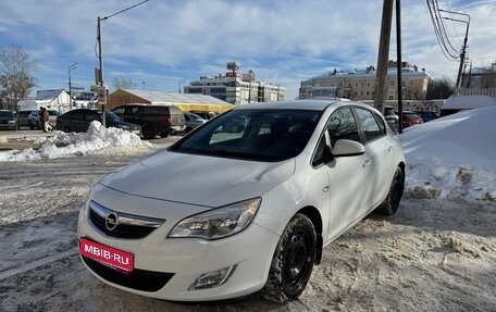 Opel Astra J, 2011 год, 750 000 рублей, 1 фотография